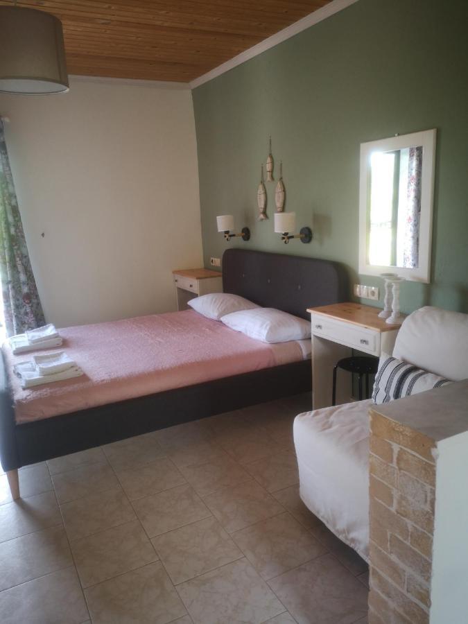 Achillion B&B ปาราเลีย สโกทินิส ภายนอก รูปภาพ