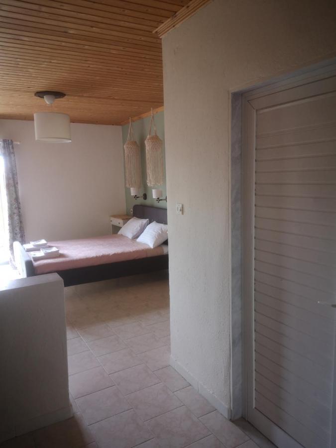 Achillion B&B ปาราเลีย สโกทินิส ภายนอก รูปภาพ