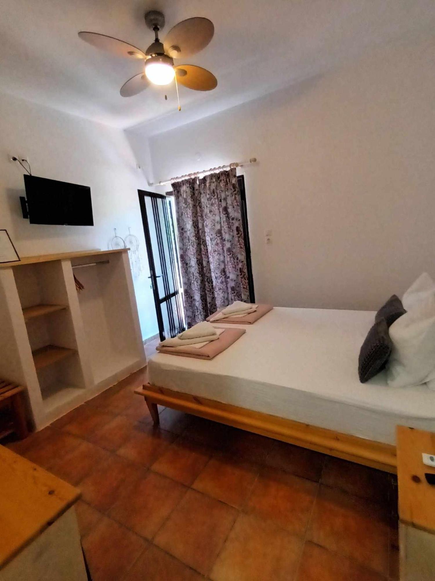 Achillion B&B ปาราเลีย สโกทินิส ภายนอก รูปภาพ
